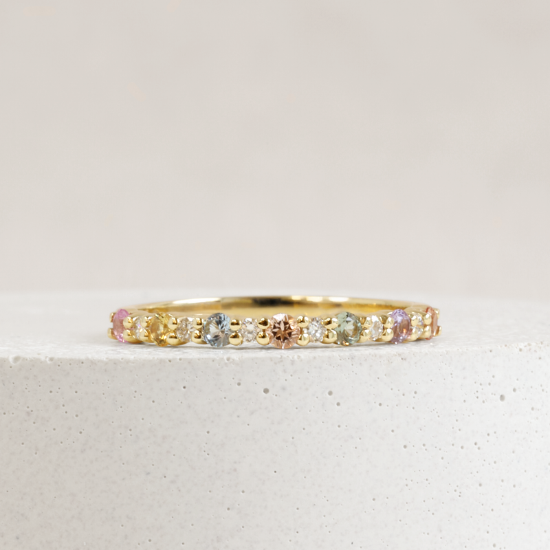 Petite Rainbow Stella Ring in Yellow Gold