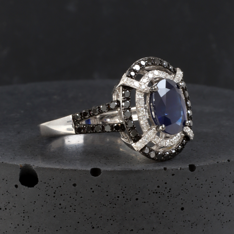 Double halo 2025 sapphire ring