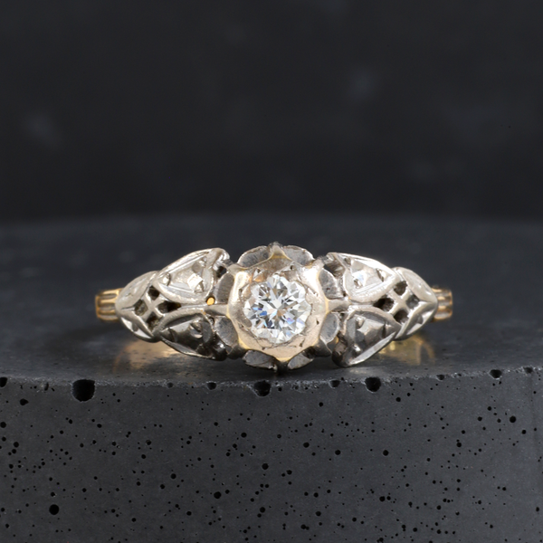 Vintage English 18K Ring with Brilliant cut diamond