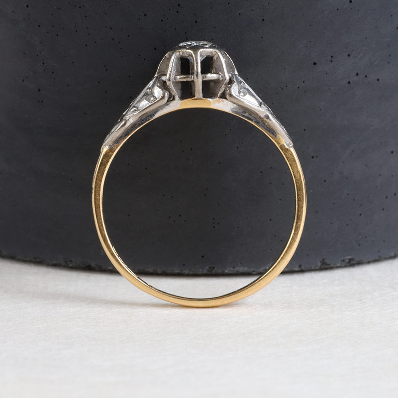 Ethical Jewellery & Engagement Rings Toronto - Vintage English 18K Ring with Brilliant cut diamond - FTJCo Fine Jewellery & Goldsmiths