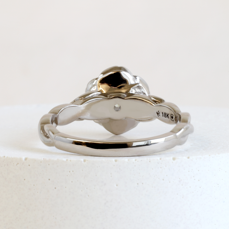 Pre-Loved Flower Blossom Solitaire in White Gold