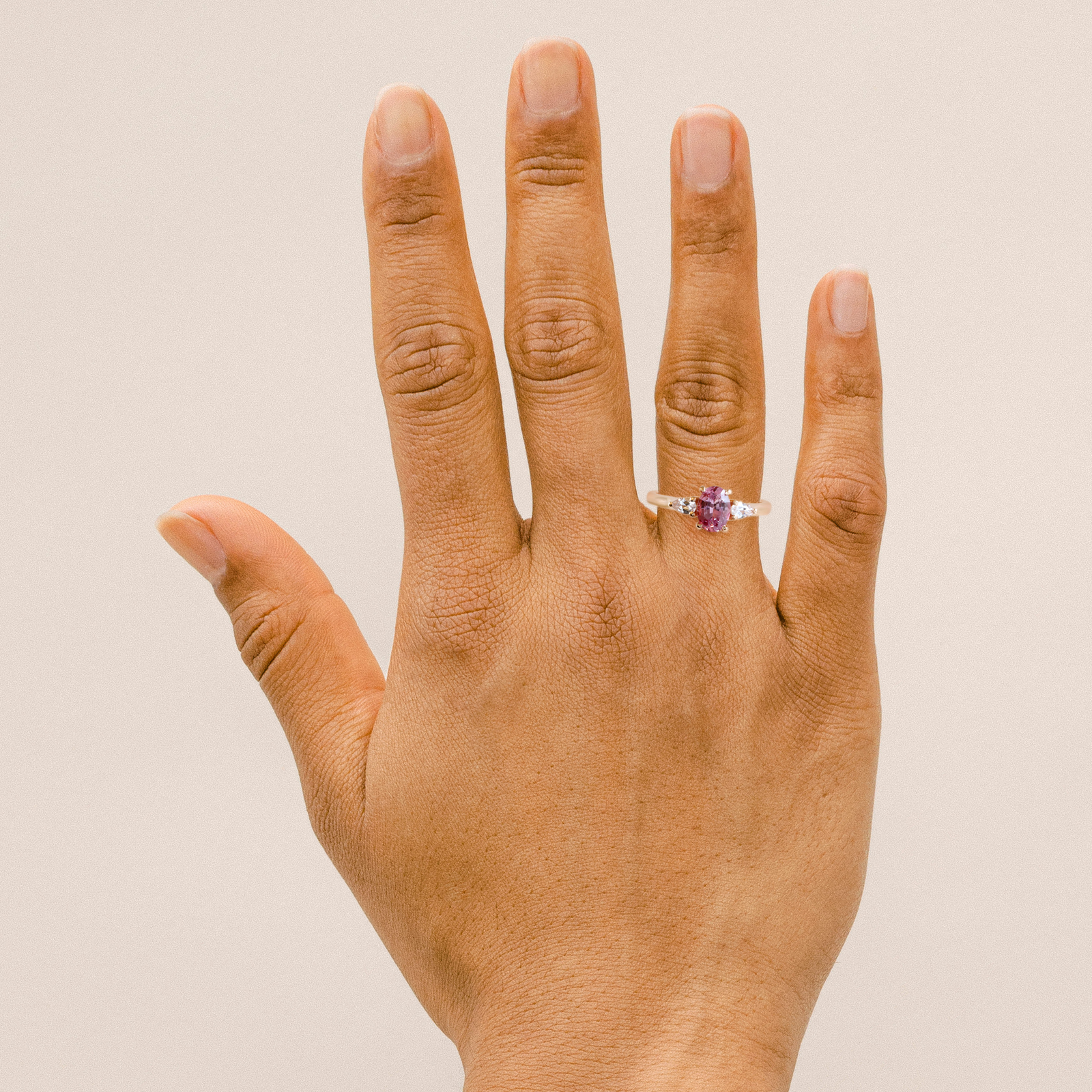 指輪・リング Pink sapphire Oval Pink Sapphire Emilia Ring in 18K Rose Gold