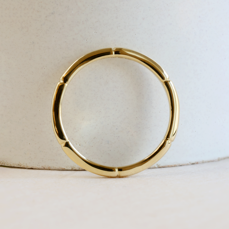 2 mm Bamboo Band in Yellow Gold