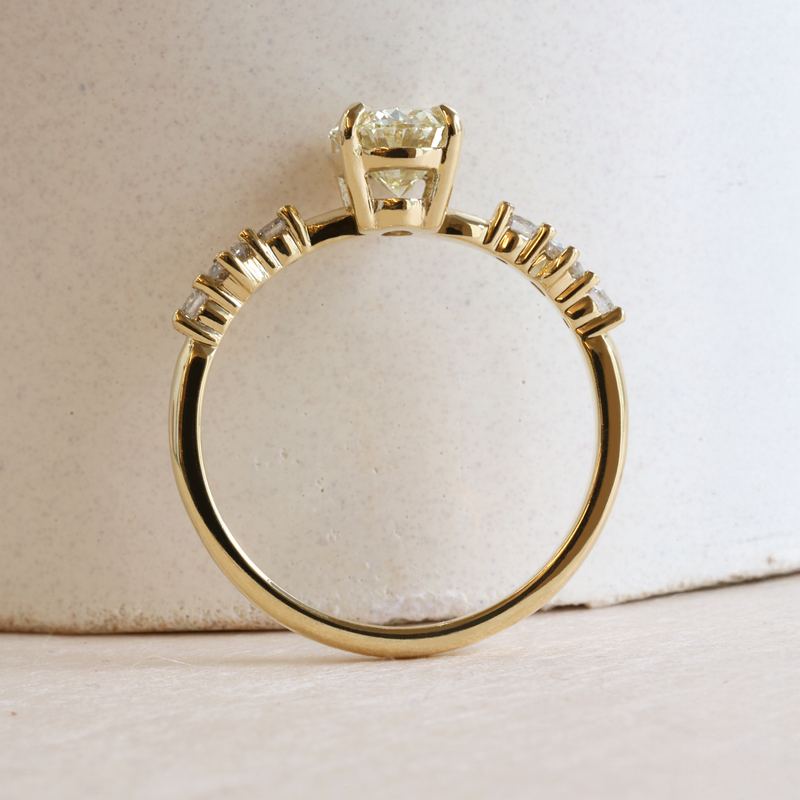 1.05 ct Waterlily Yellow Diamond Stella Oval Cut Ring in Yellow Gold