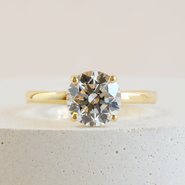 1.52 ct D VS1 Pietra Round Solitaire in Yellow Gold