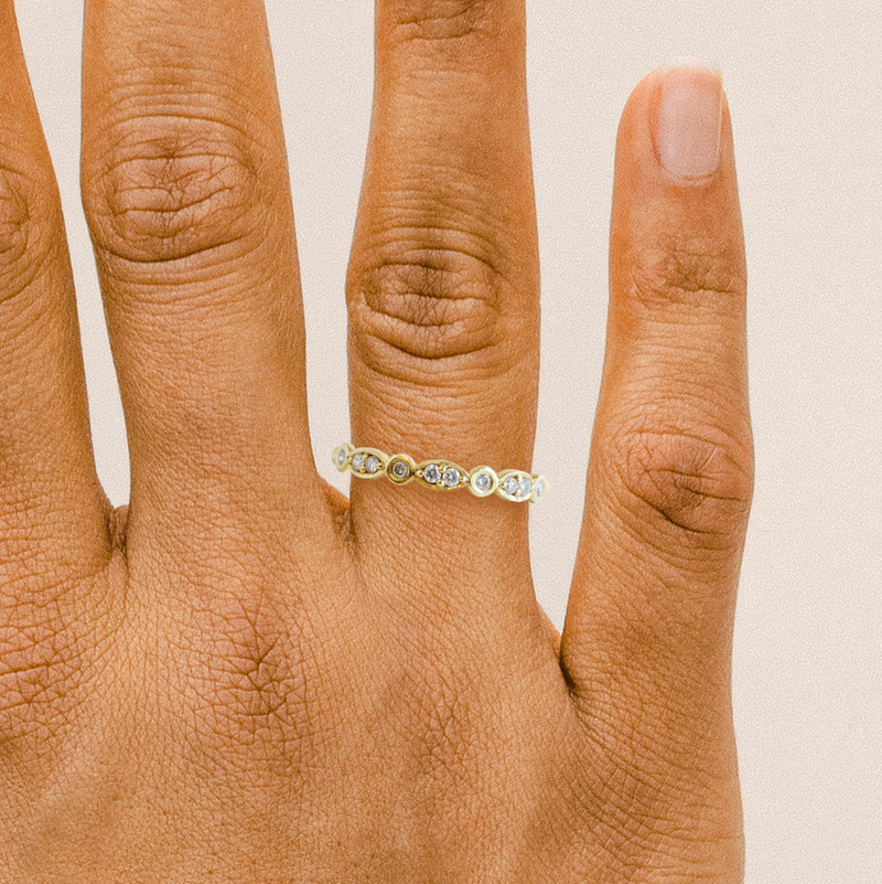 Clara Diamond Band in Yellow Gold