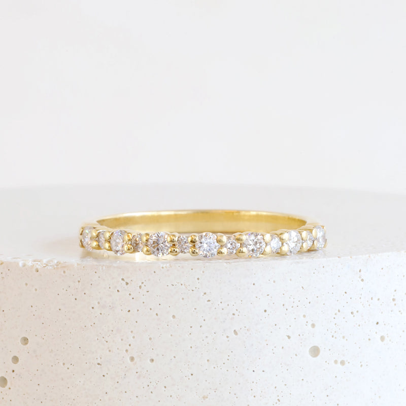 Petite Stella Ring in Yellow Gold