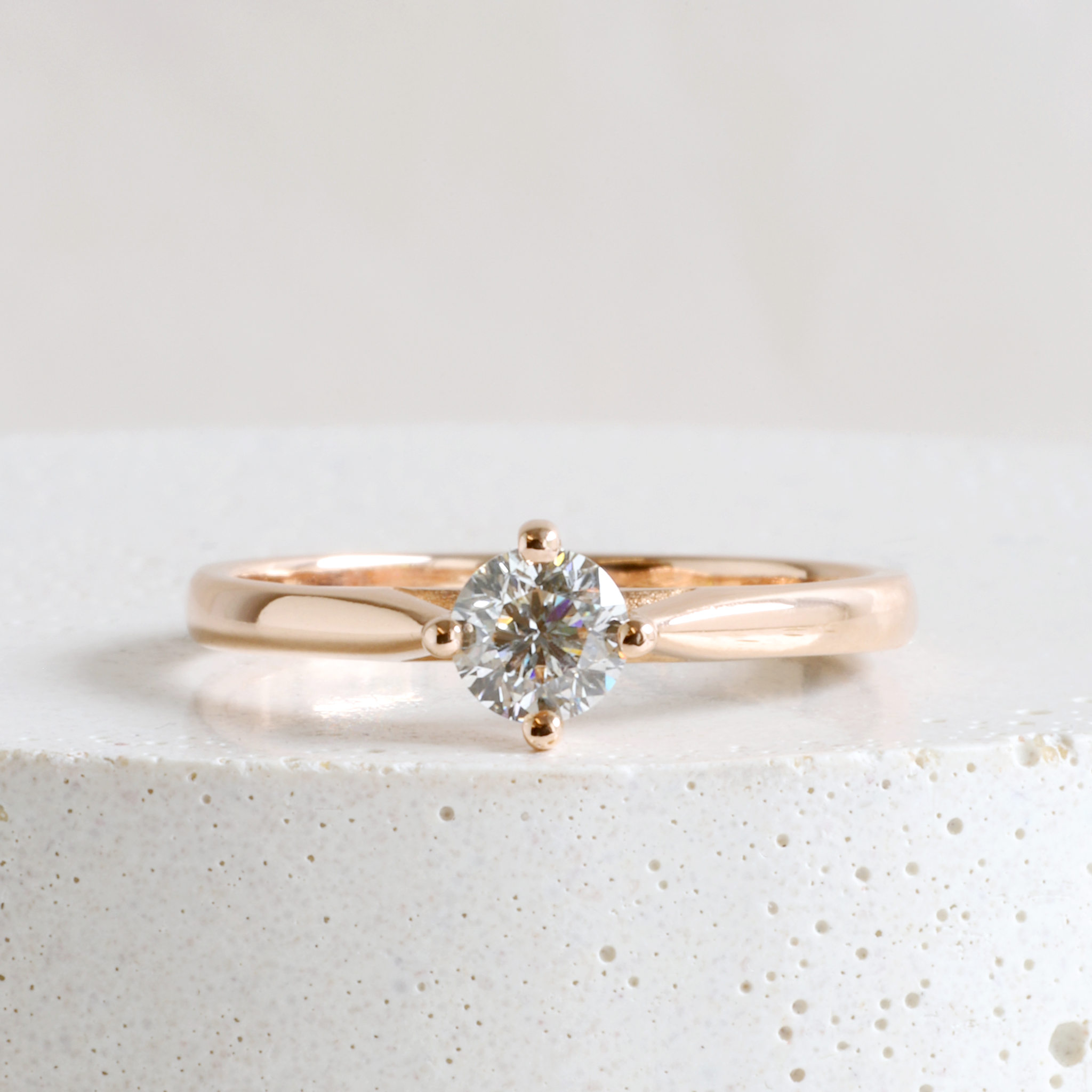 0.30 ct K VS2 Ontario Diamond Contemporary Love Note Solitaire in Rose Gold Pre-Loved