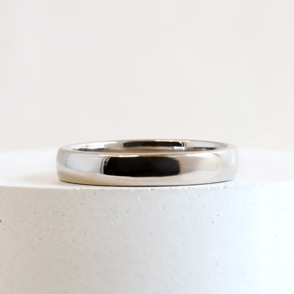 4 mm Low Dome Band in White Gold