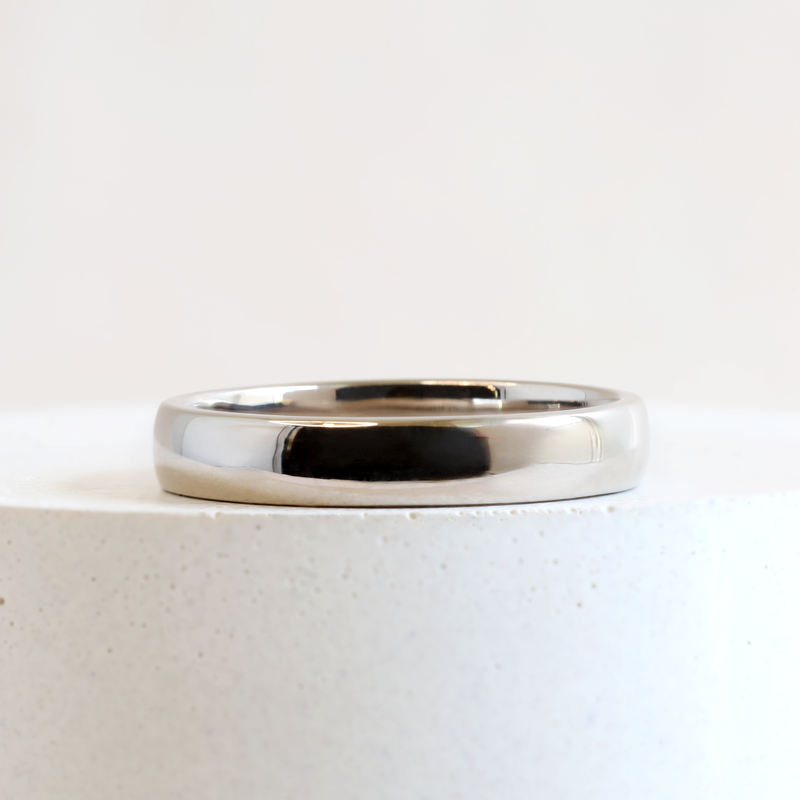 4 mm Low Dome Band in White Gold