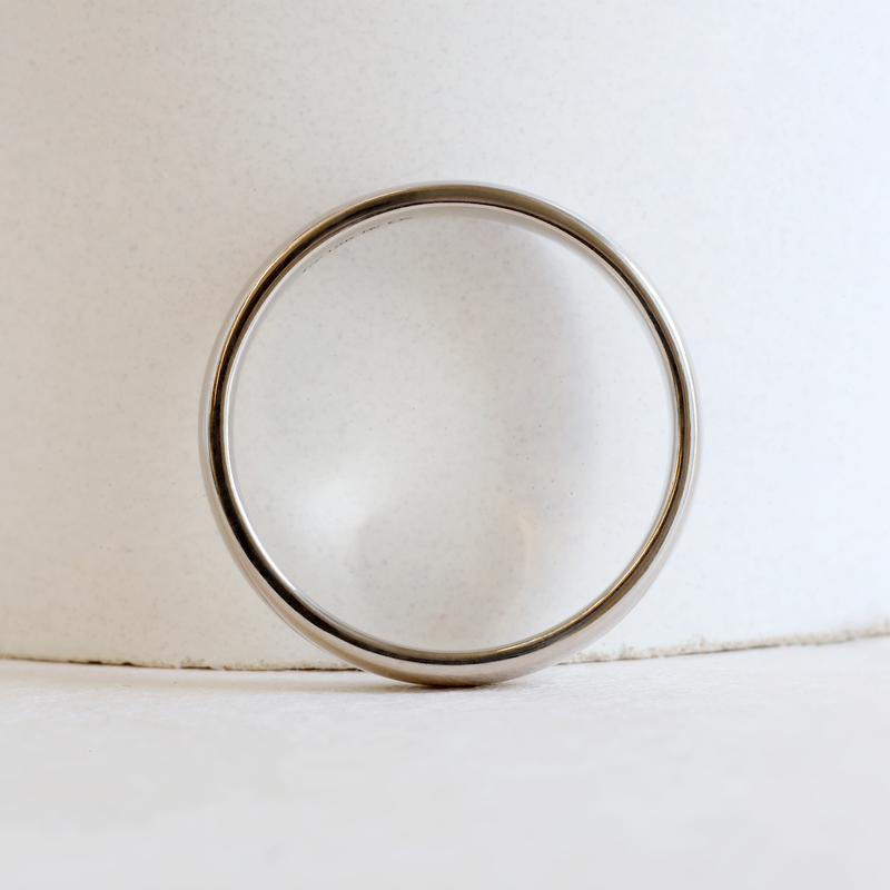 4 mm Low Dome Band in White Gold