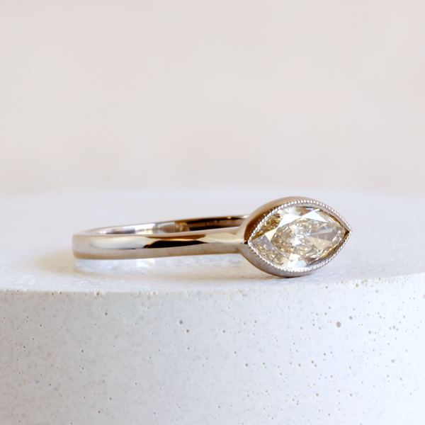 Pre-Loved Marquise Eleonora in 18K Palladium White Gold
