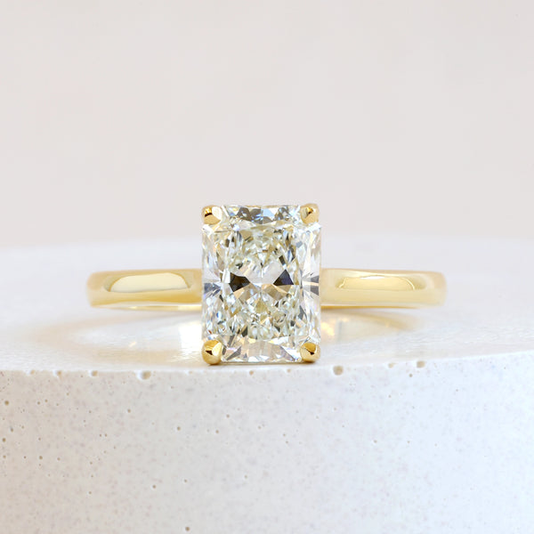 1.54 ct H VS1  Traditional Love Note Solitaire in Yellow Gold