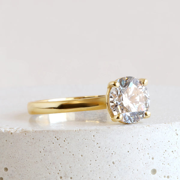 1.51 ct Pink Nuance Round Lab Diamond Pietra Solitaire in Yellow Gold