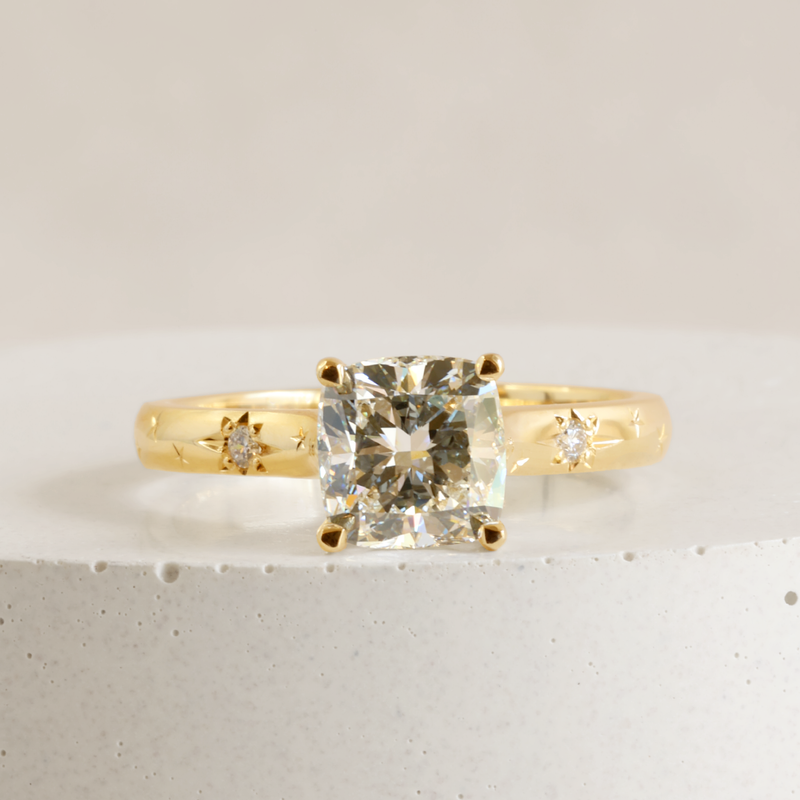 1.30 ct G VVS2 Cushion Love Note Solitaire with Stars in 18K Yellow Gold