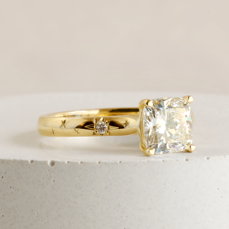 1.30 ct G VVS2 Cushion Love Note Solitaire with Stars in 18K Yellow Gold