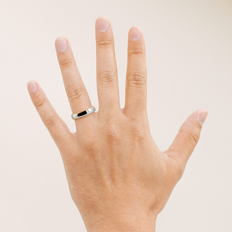 4 mm Low Dome Band in Platinum