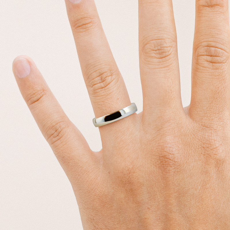 4 mm Low Dome Band in Platinum