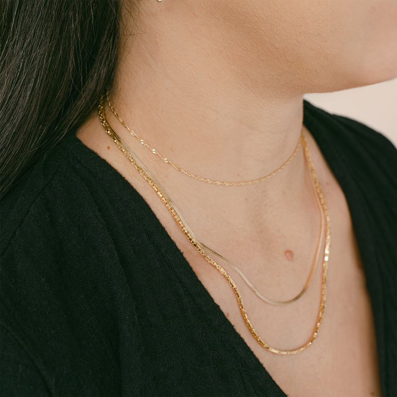 Ethical Jewellery & Engagement Rings Toronto - FTJCo Vintage 2 mm Wide Flat Stylized Herringbone Chain - FTJCo Fine Jewellery & Goldsmiths