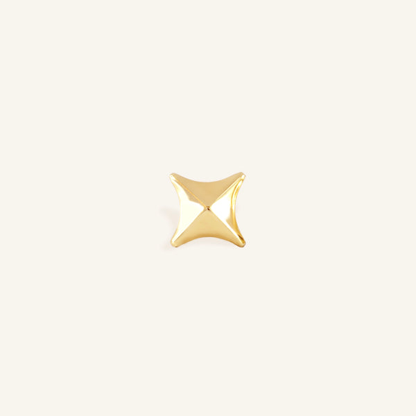 Star Stud in Yellow Gold