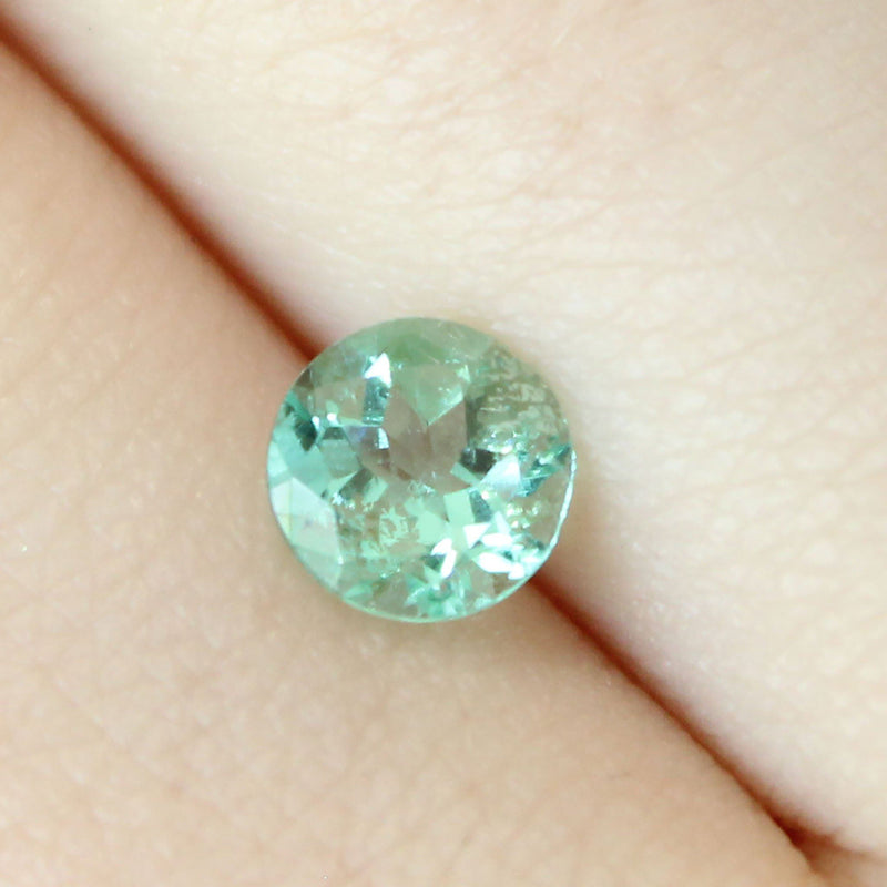Ethical Jewellery & Engagement Rings Toronto - 0.75 ct Mint Green Round Modified Brilliant Mined Emerald - Fairtrade Jewellery Co.
