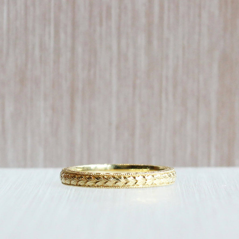 Ethical Jewellery & Engagement Rings Toronto - 18K Leaf Pattern Hand Engraved Band - Fairtrade Jewellery Co.