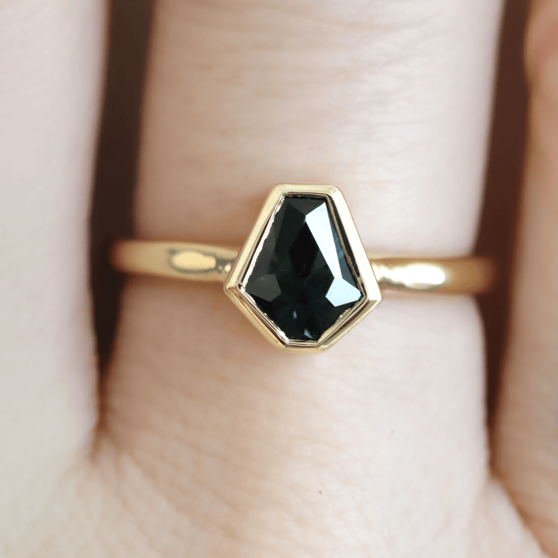 Ethical Jewellery & Engagement Rings Toronto - Coffin Bezel Ring in Yellow Gold - FTJCo Fine Jewellery & Goldsmiths